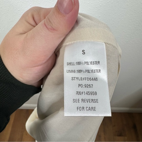 Vici Floral Smocked Waist Maxi Dress Size Medium - Picture 7 of 8